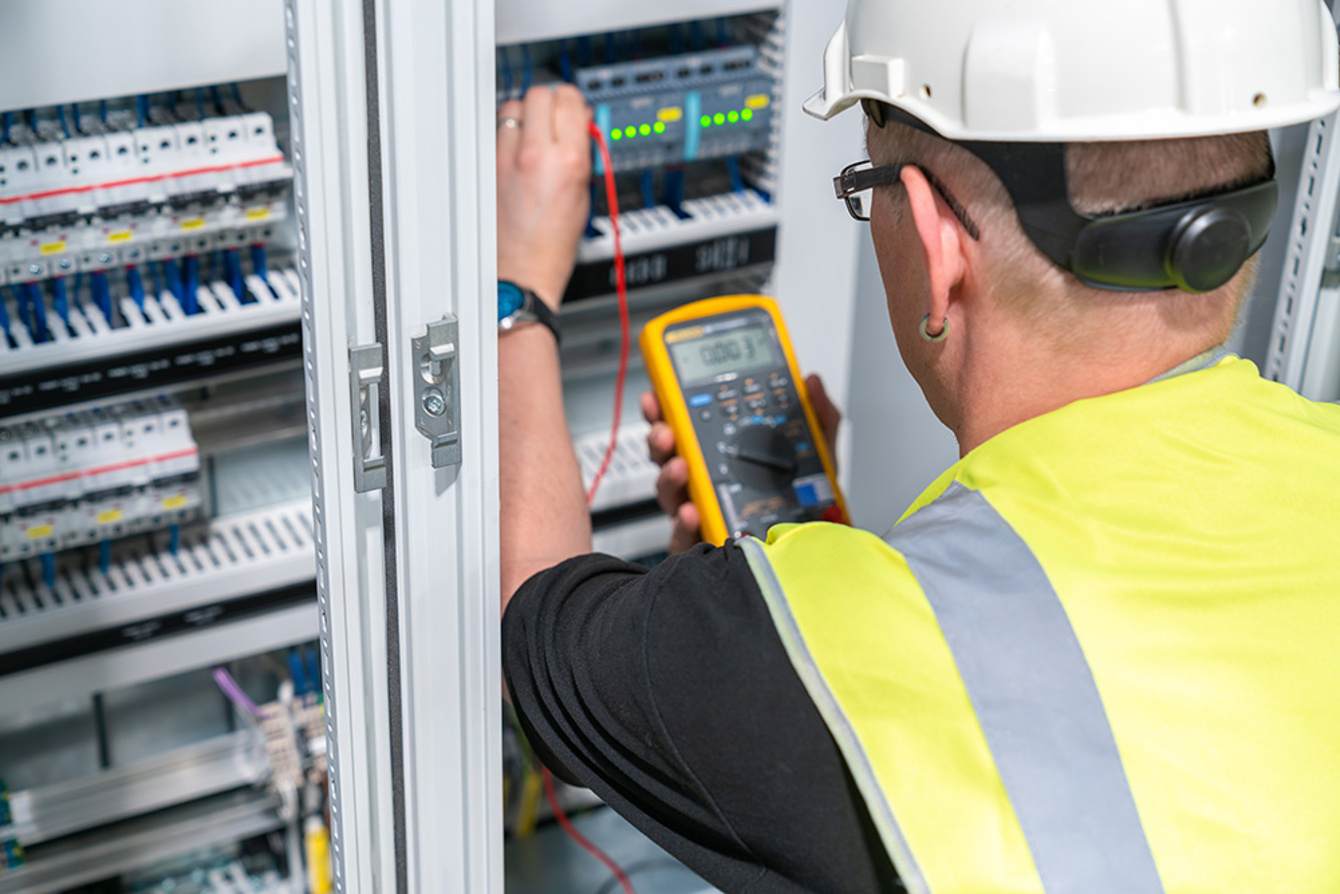 Elektroanlagen-Kontrolle bei MM Elektrotechnik in Germering